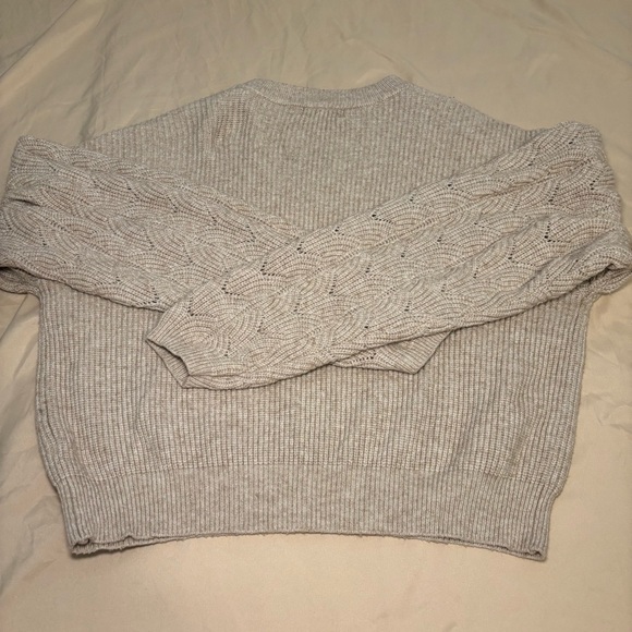 Poof Apparel Cream Cable Knit Cropped Sweater Size L - Picture 4 of 4